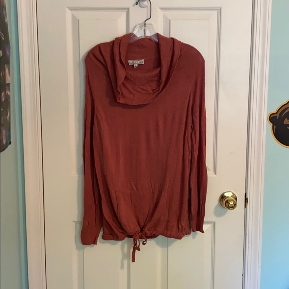 Scoop neck sweater